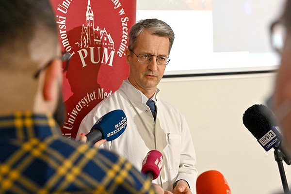 Trzeci w Polsce i wyjątkowy w świecie – robot neurochirurgiczny w klinice PUM